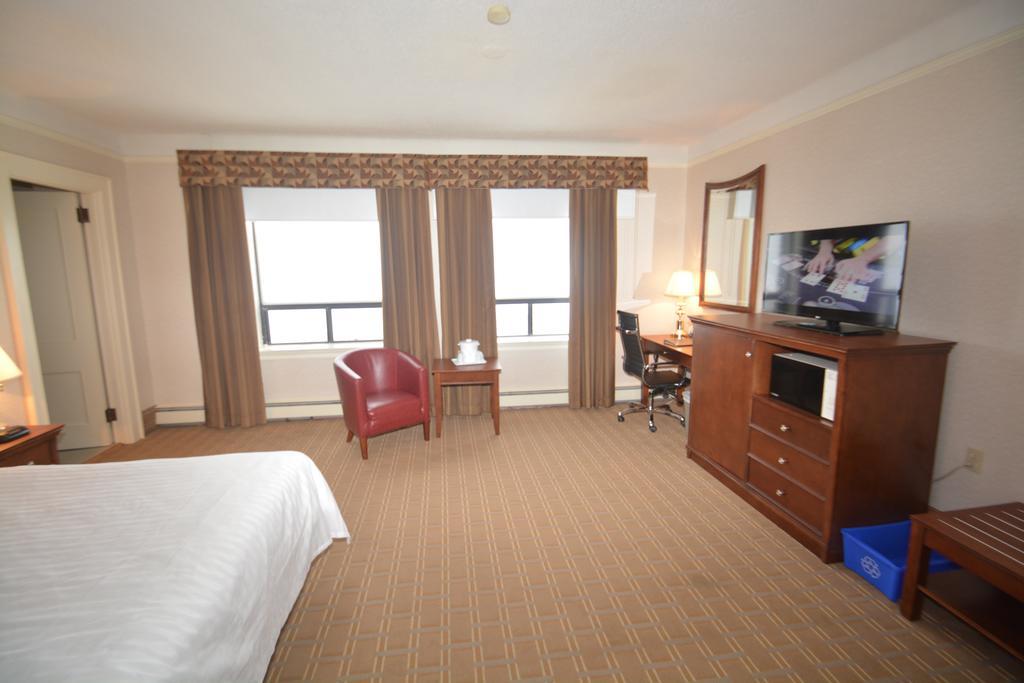 Prince Arthur Waterfront Hotel & Suites Thunder Bay Buitenkant foto